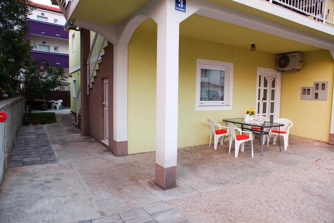 Apartmani Andrej Vodice فوديس المظهر الخارجي الصورة