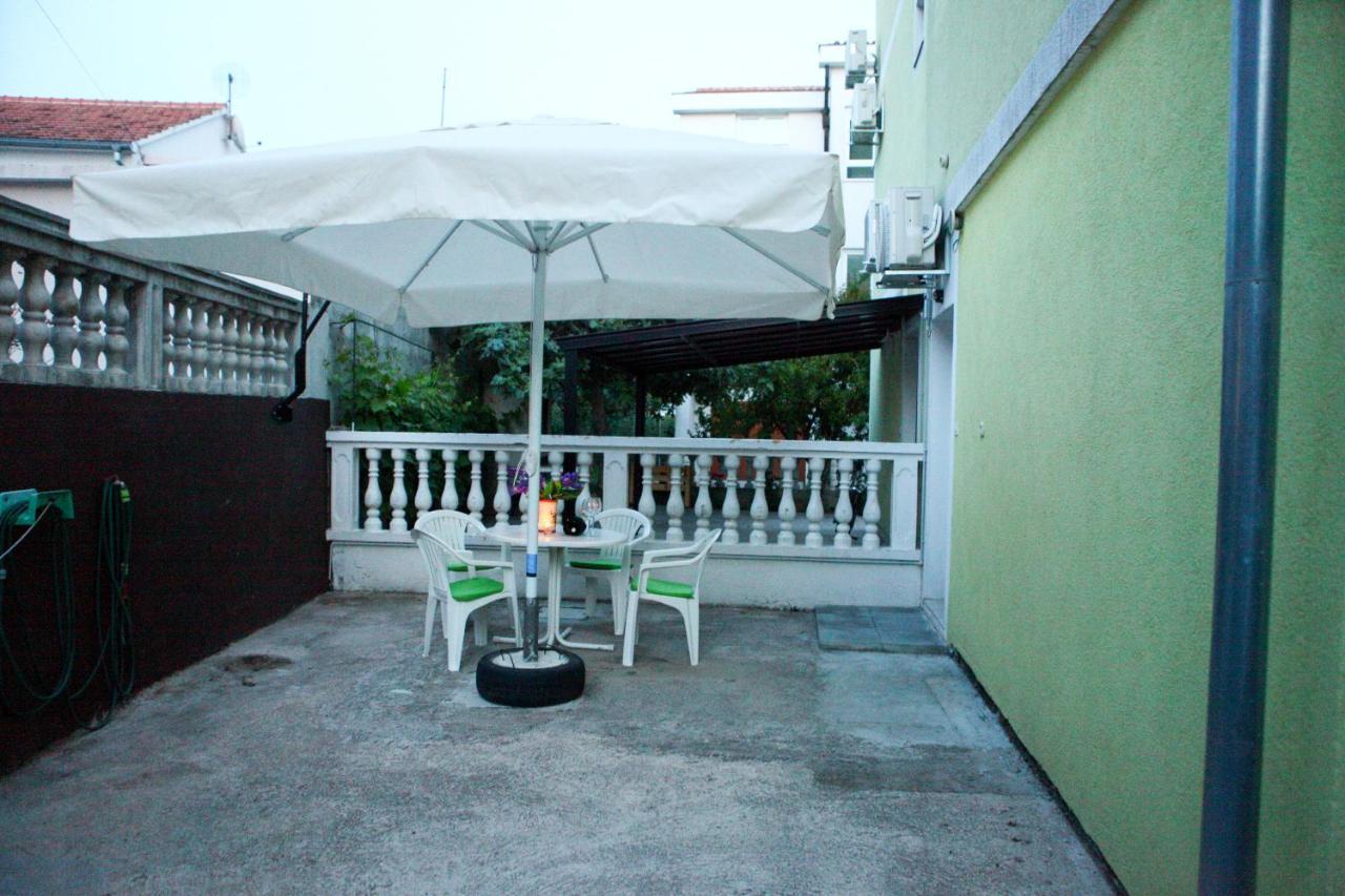Apartmani Andrej Vodice فوديس المظهر الخارجي الصورة