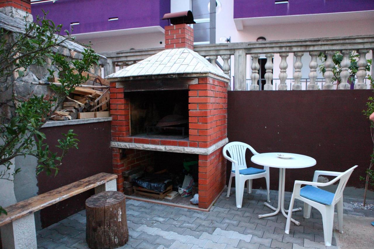 Apartmani Andrej Vodice فوديس المظهر الخارجي الصورة