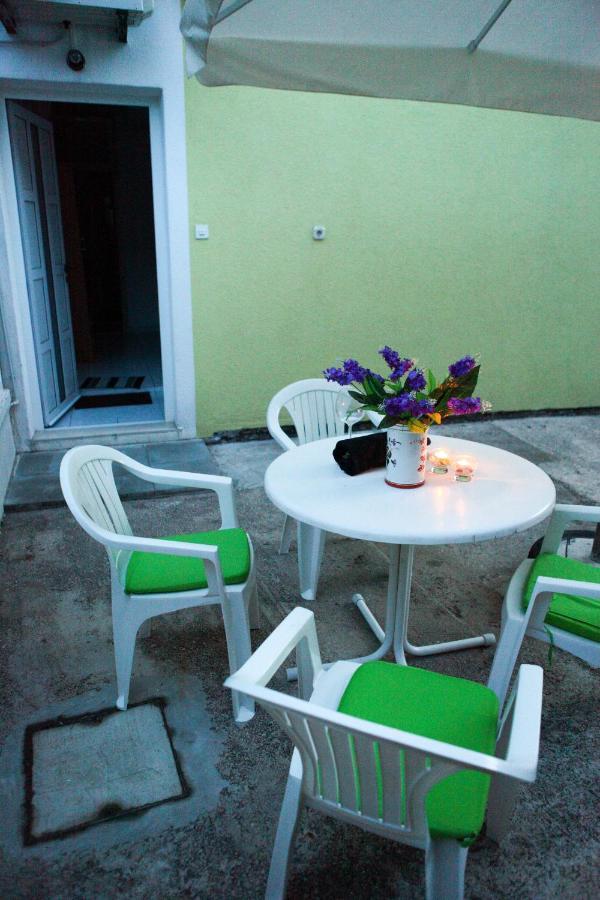 Apartmani Andrej Vodice فوديس المظهر الخارجي الصورة