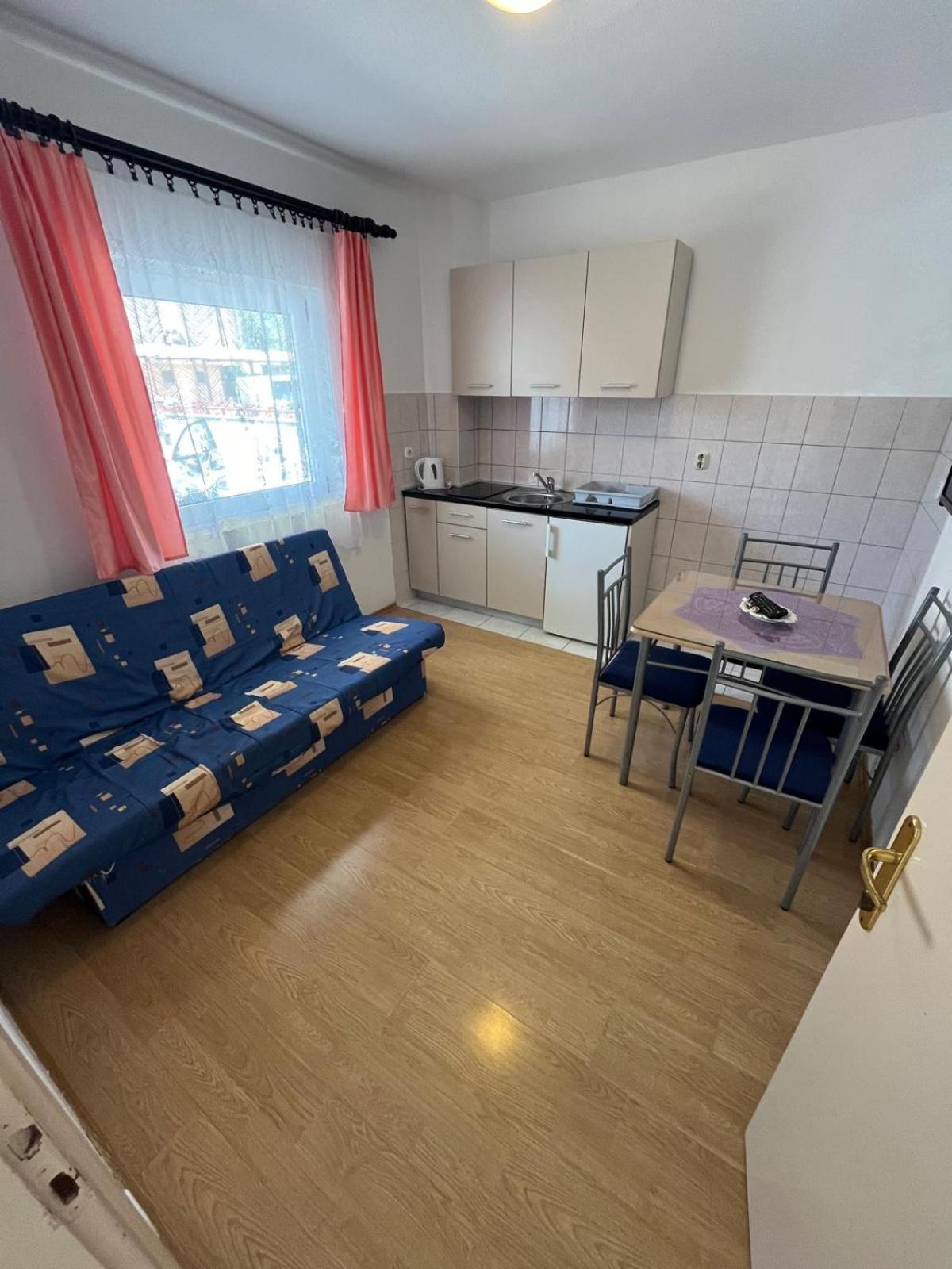 Apartmani Andrej Vodice فوديس المظهر الخارجي الصورة