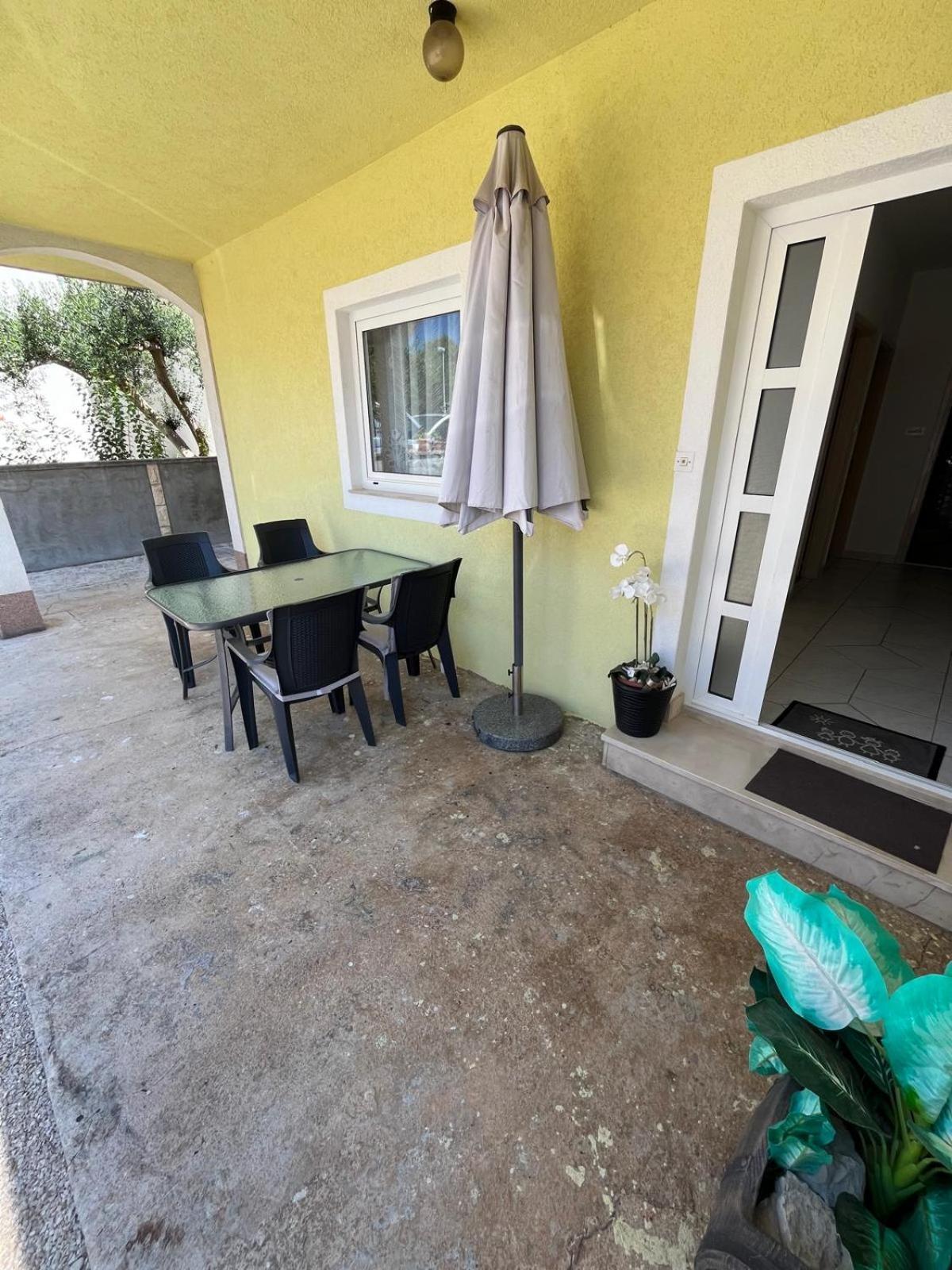 Apartmani Andrej Vodice فوديس المظهر الخارجي الصورة