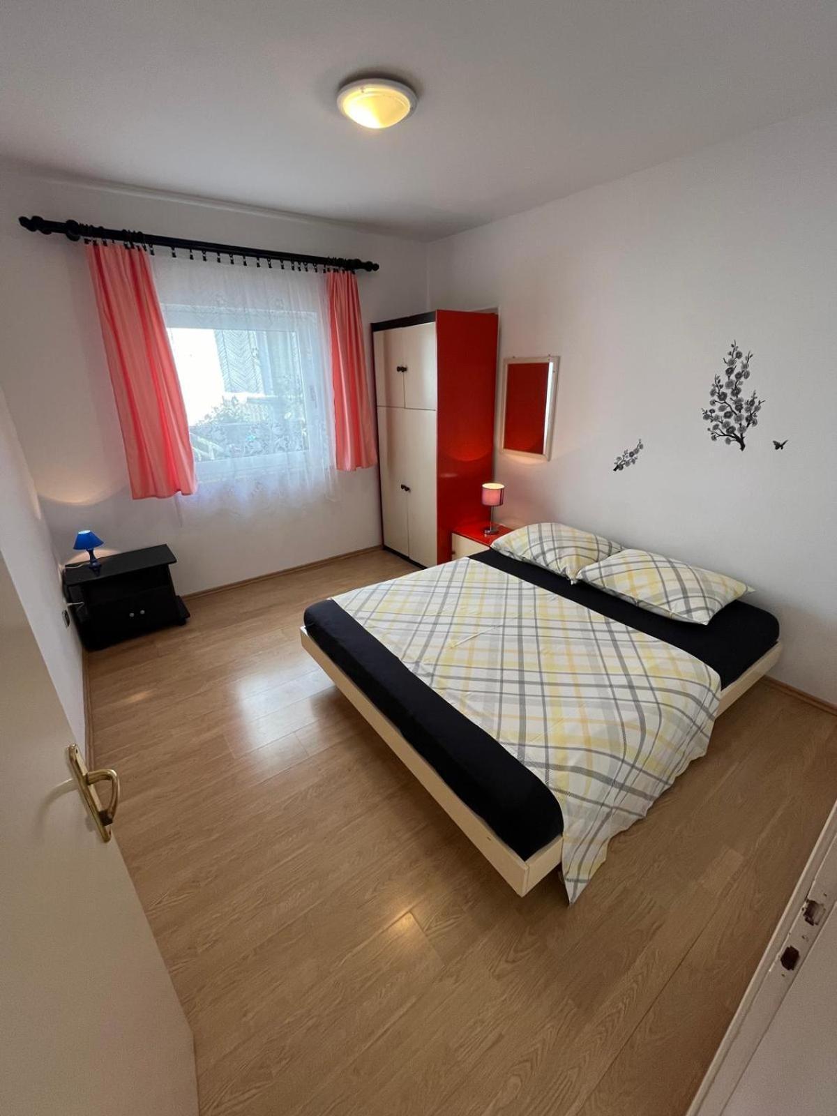 Apartmani Andrej Vodice فوديس المظهر الخارجي الصورة
